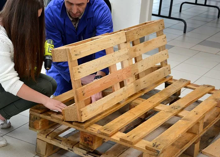 Réalisation d'une banquette en palettes, image 1