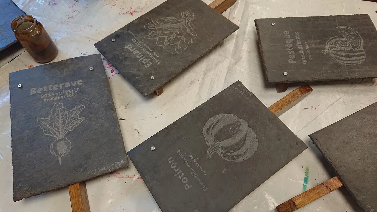 Gravure sur ardoise pour une serre , image 1