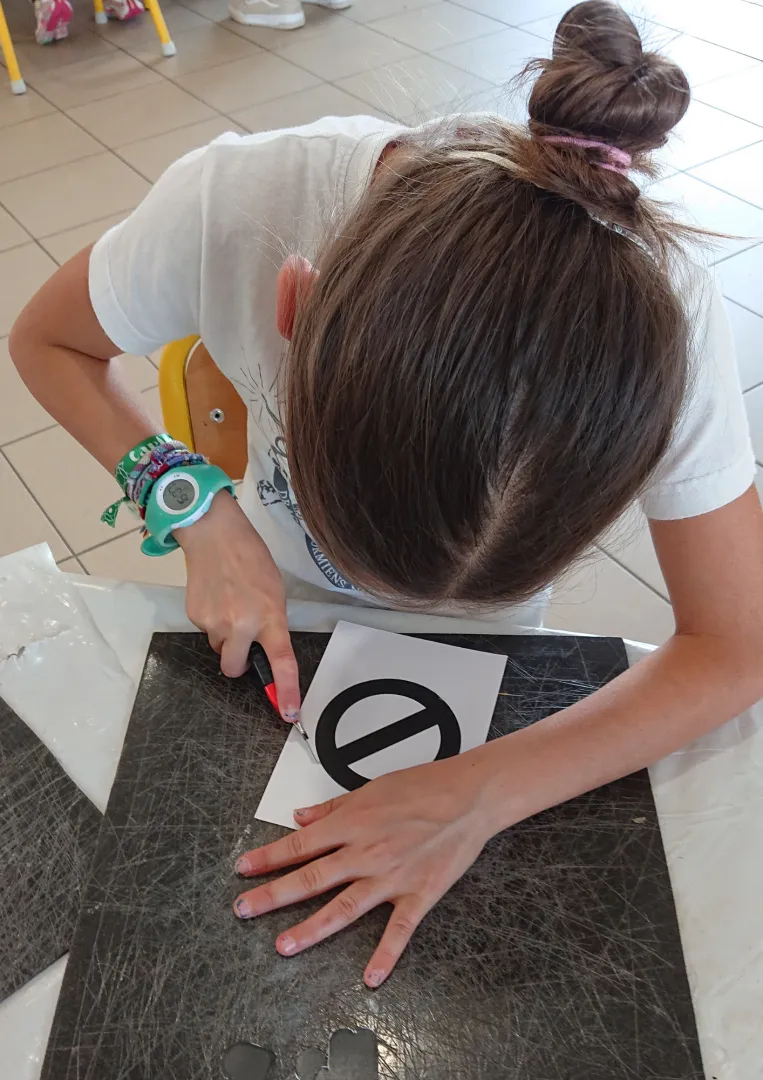 Réalisation d'un banc de courtoisie, par l'école Les Prés Verts !, image 1