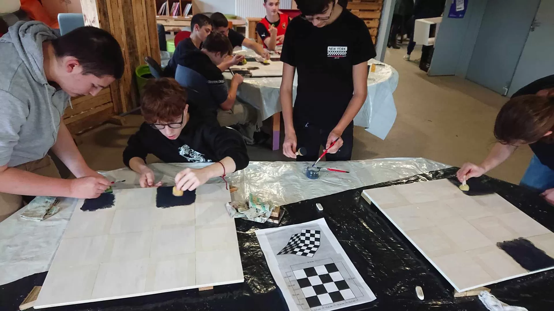 Jeu de dames ou d'échec réversible, image 3
