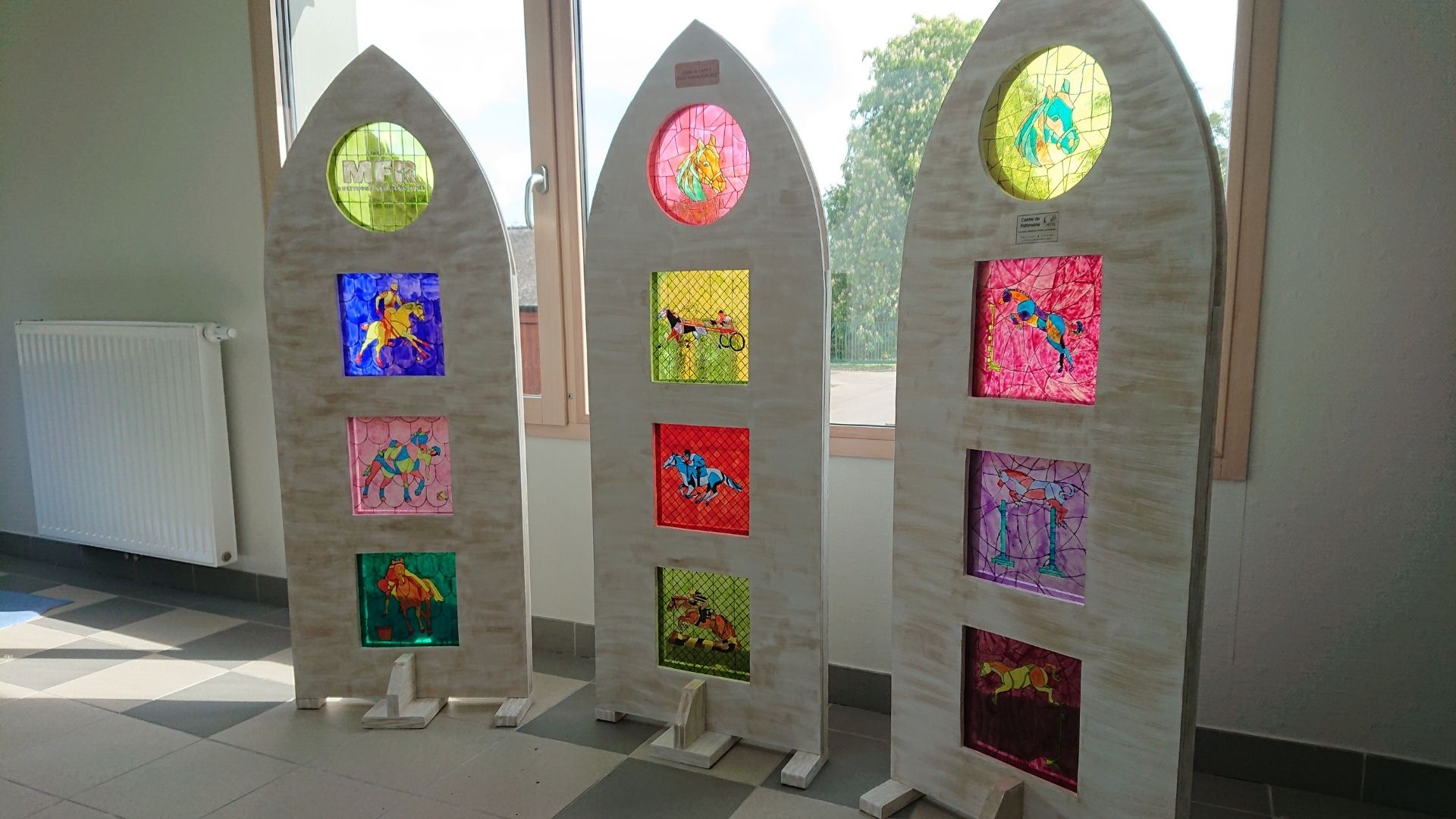 LA PEINTURE SUR VERRE, image 4