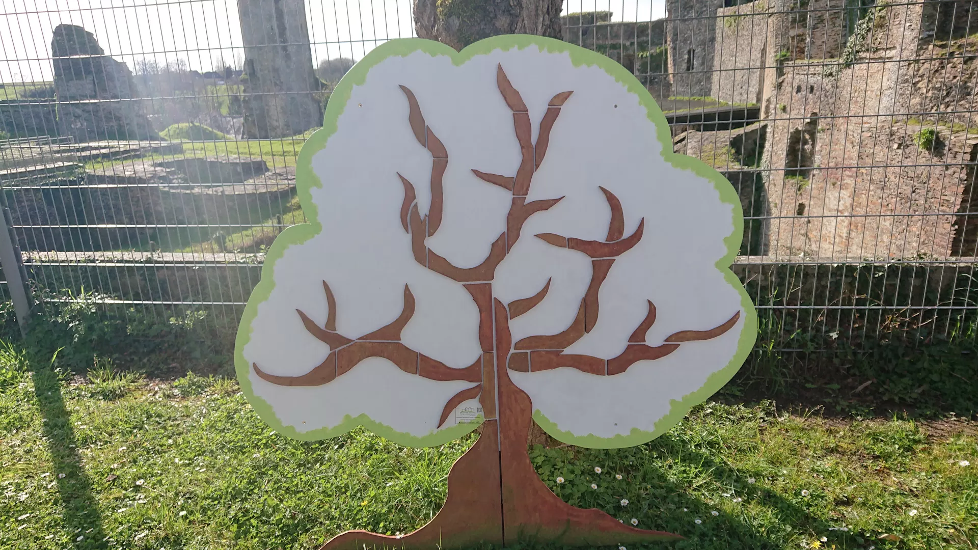 Arbre de vie et Qui Est-ce au foyer logement de Pouancé, image 4